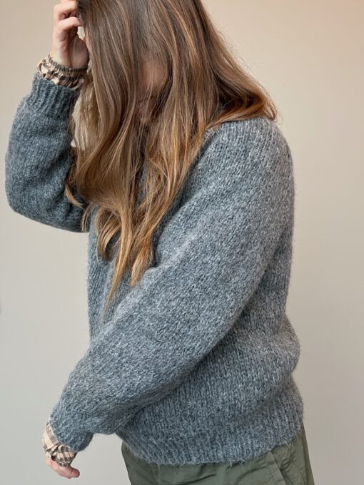 Uld/alpaca sweater I grå